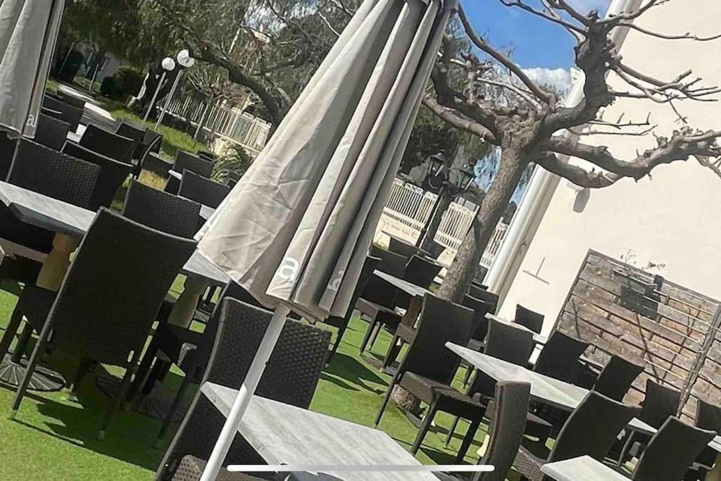 Studio Cosy Residence Odalys 3 Etoiles La Londe-les-Maures ภายนอก รูปภาพ